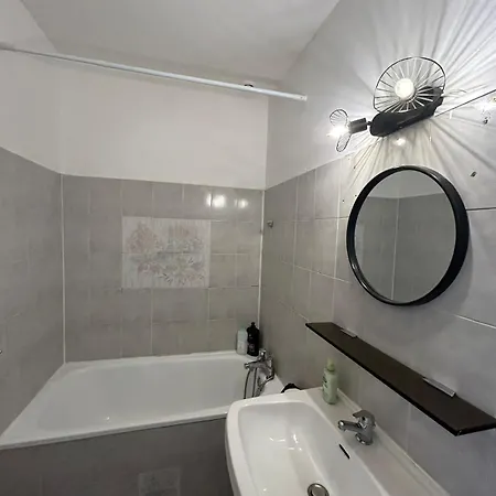 Foch 7-proche Allee Paul Riquet-wifi-tv Connectee Apartamento