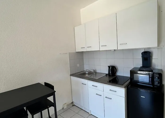 Apartamento Foch 7-proche Allee Paul Riquet-wifi-tv Connectee